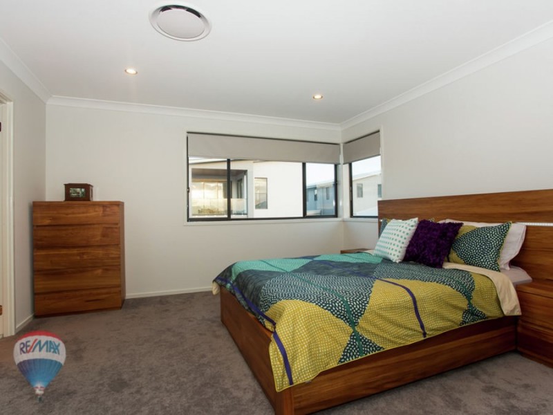 19 Plateau Place, Rochedale QLD 4123