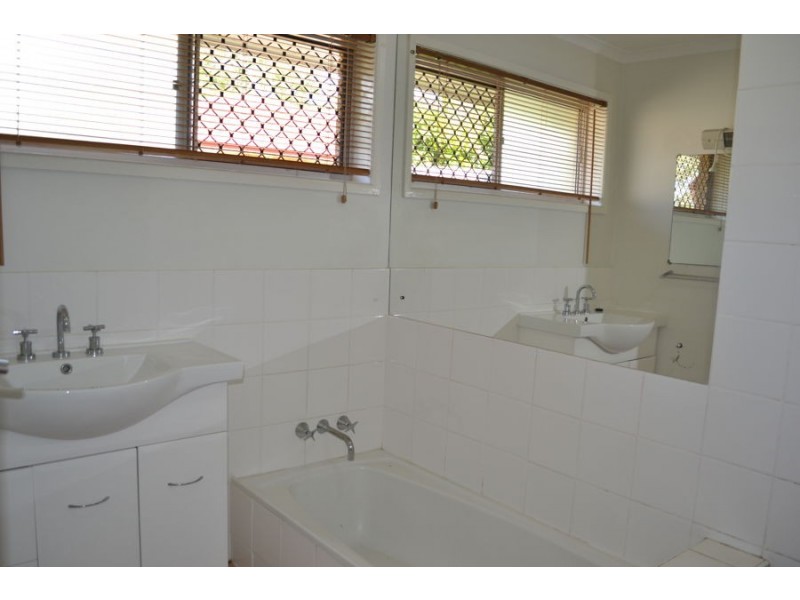 324 Horizon Drive, Riverhills QLD 4074