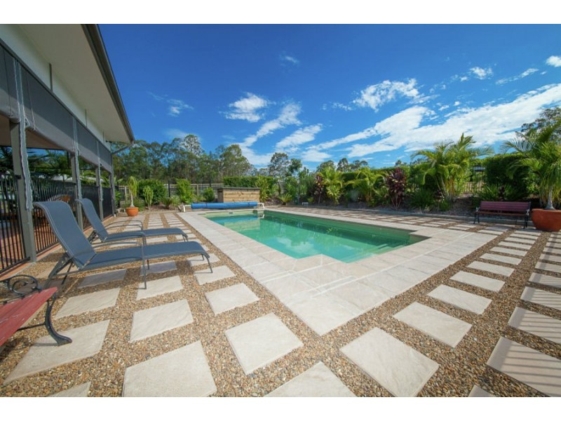 8 Seiler Court, Karalee QLD 4306