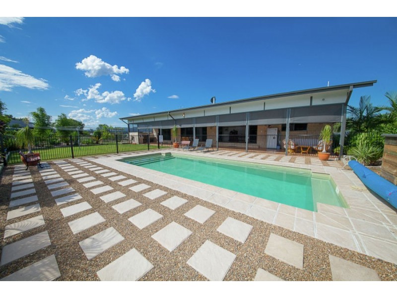 8 Seiler Court, Karalee QLD 4306