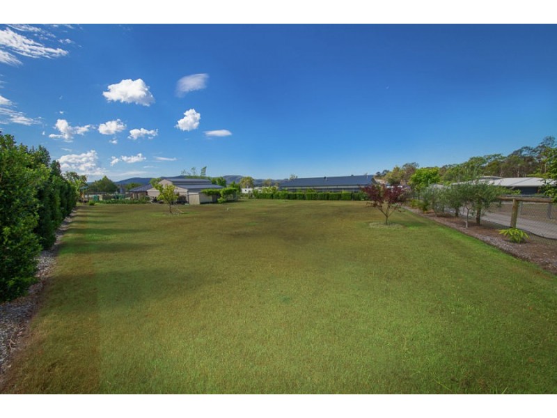 8 Seiler Court, Karalee QLD 4306