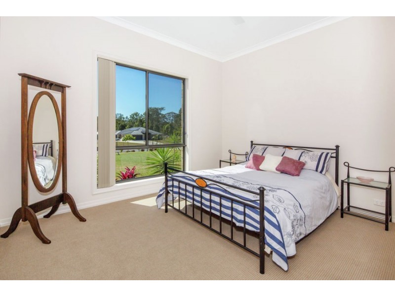 8 Seiler Court, Karalee QLD 4306