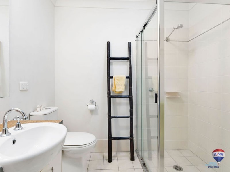 2/35 Central Avenue, Mount Ommaney QLD 4074