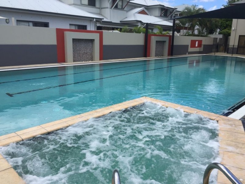 2/35 Central Avenue, Mount Ommaney QLD 4074