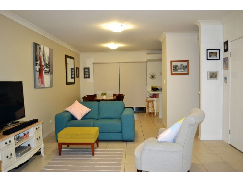 2/35 Central Avenue, Mount Ommaney QLD 4074