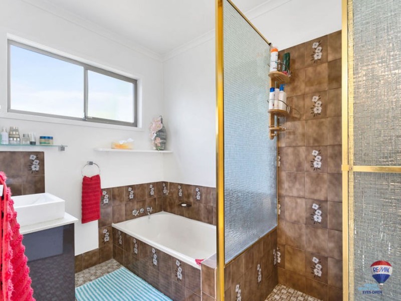 2 Mistral Street, Jamboree Heights QLD 4074