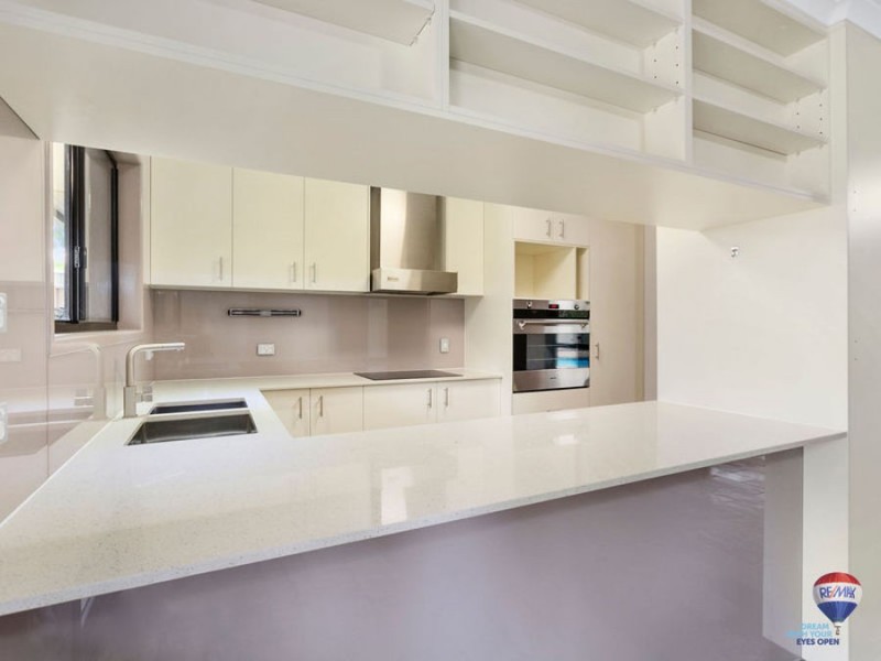 3 Pennant Street, Jamboree Heights QLD 4074