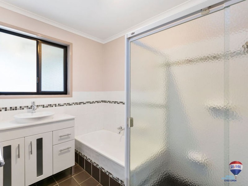 3 Pennant Street, Jamboree Heights QLD 4074