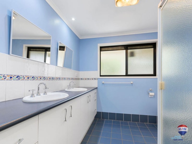 3 Pennant Street, Jamboree Heights QLD 4074