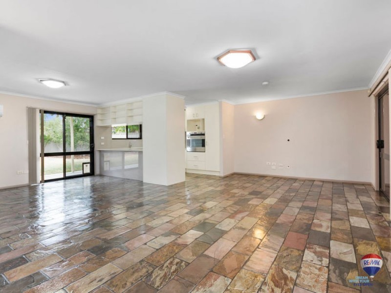 3 Pennant Street, Jamboree Heights QLD 4074