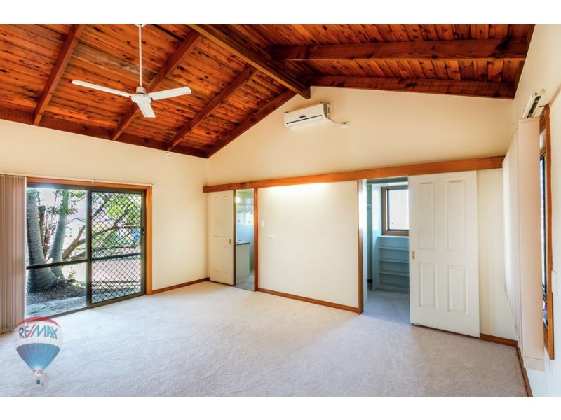 7-9 Resi Drive, Regents Park QLD 4118