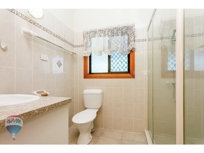 7-9 Resi Drive, Regents Park QLD 4118