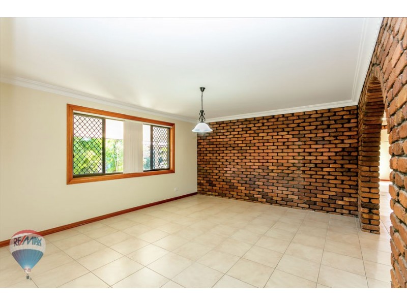 7-9 Resi Drive, Regents Park QLD 4118