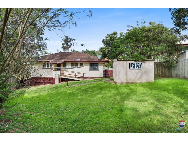 13 Wills Street, Leichhardt QLD 4305