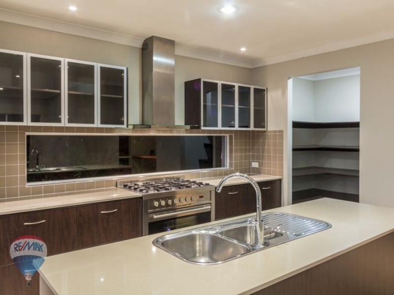 65 Empire Avenue, Manly West QLD 4179