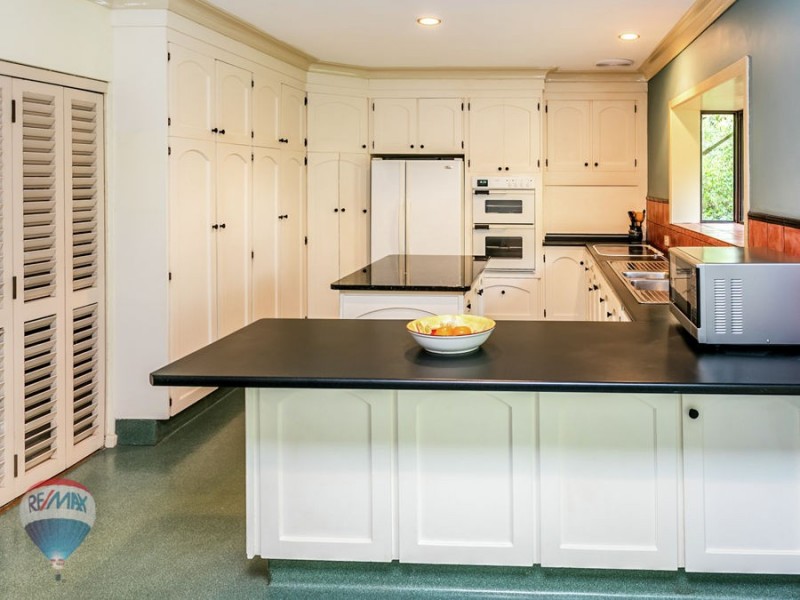 3 Manara Place, Eight Mile Plains QLD 4113