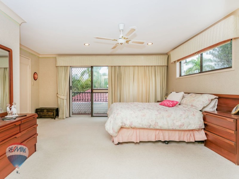 3 Manara Place, Eight Mile Plains QLD 4113