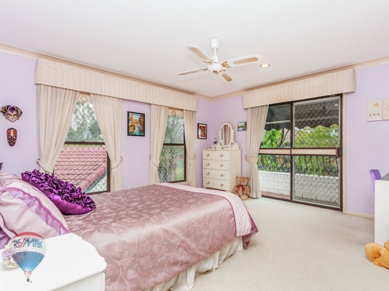 3 Manara Place, Eight Mile Plains QLD 4113