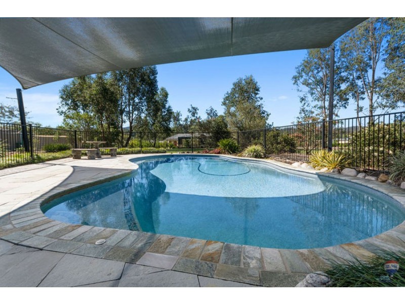 22 Aramac Plaza, Karalee QLD 4306