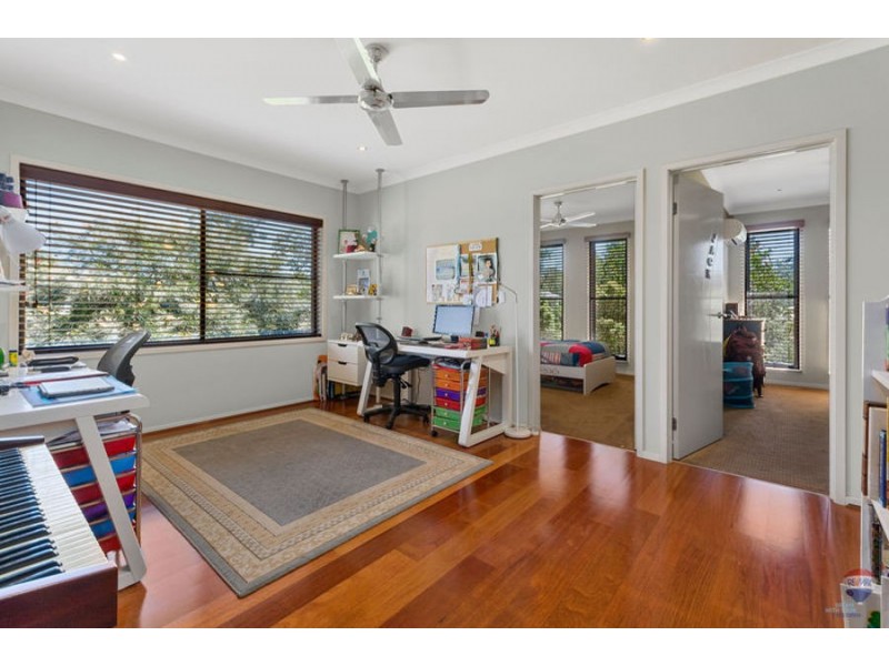 22 Aramac Plaza, Karalee QLD 4306