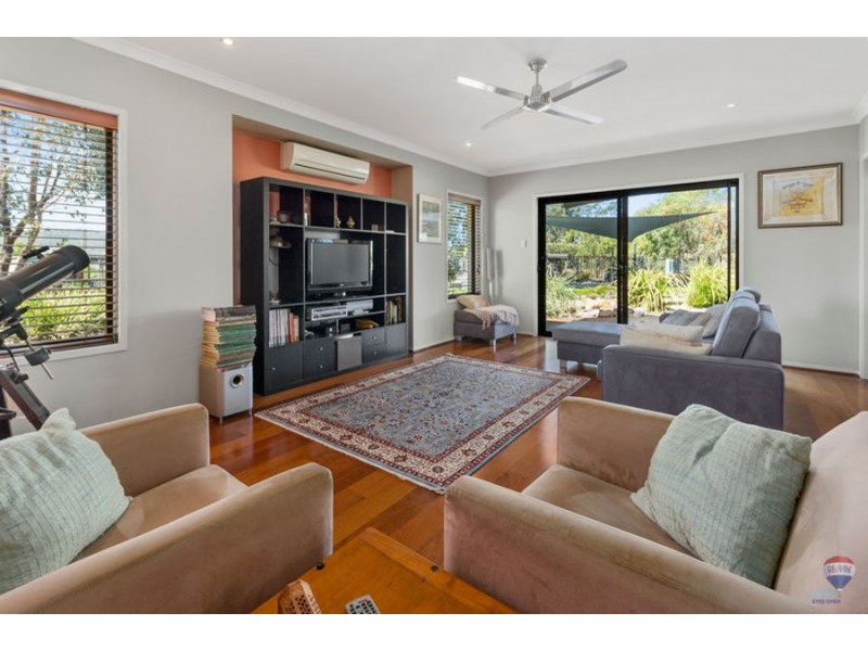 22 Aramac Plaza, Karalee QLD 4306