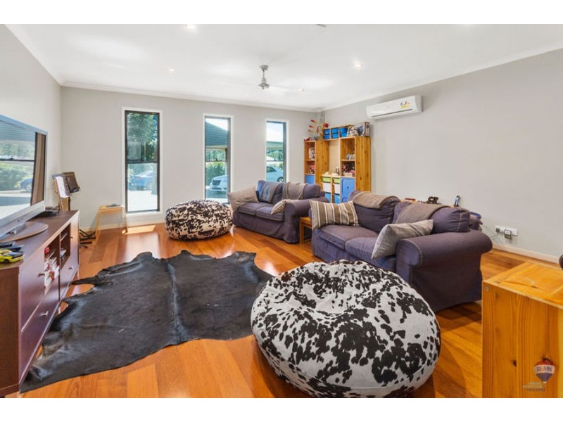 22 Aramac Plaza, Karalee QLD 4306