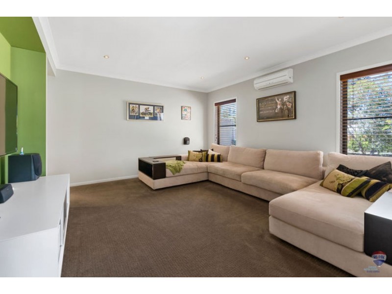 22 Aramac Plaza, Karalee QLD 4306