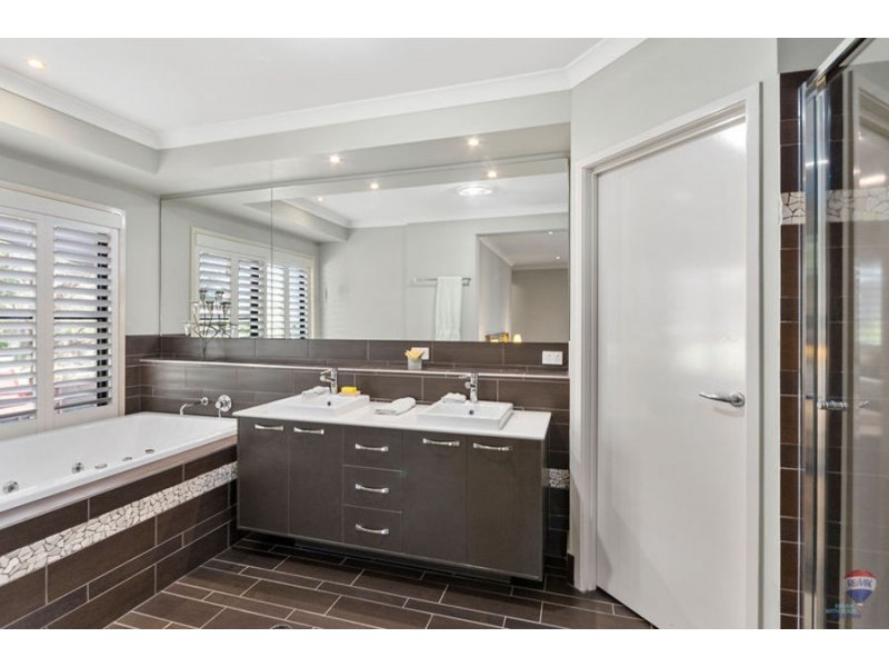 22 Aramac Plaza, Karalee QLD 4306