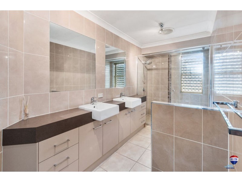 39 Sovereign Strait, Karalee QLD 4306