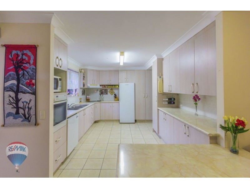 18 Dome Street, Eight Mile Plains QLD 4113