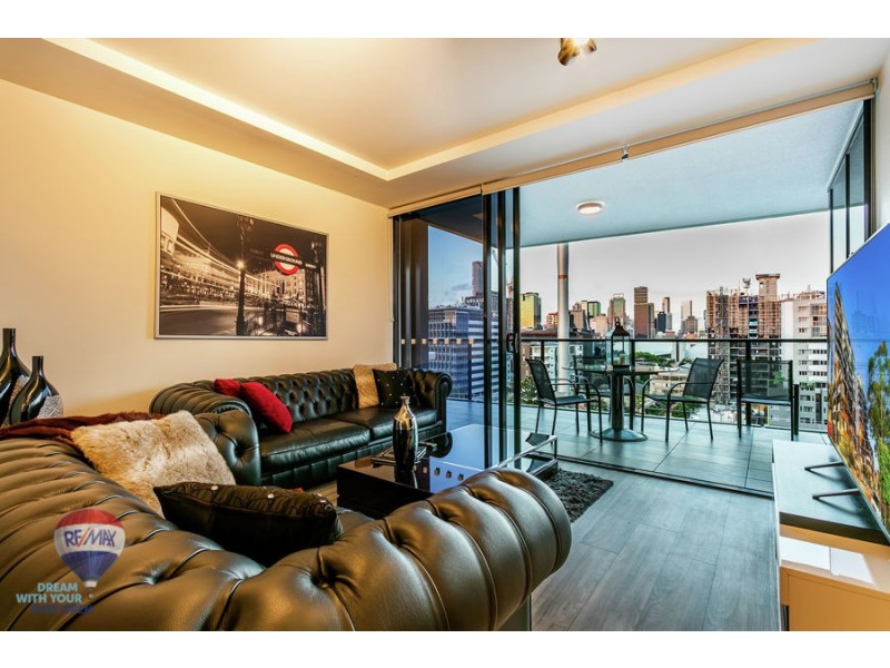 1084/9 EDMONDSTONE STREET, South Brisbane QLD 4101
