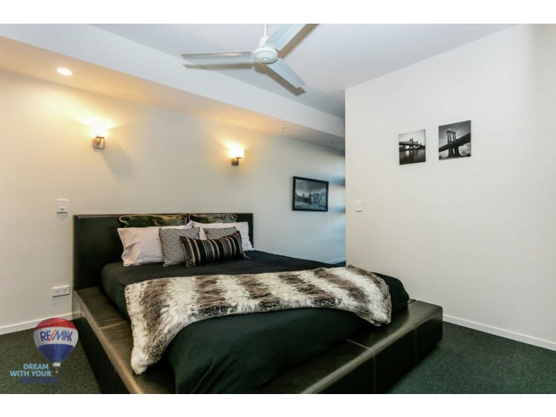 1084/9 EDMONDSTONE STREET, South Brisbane QLD 4101