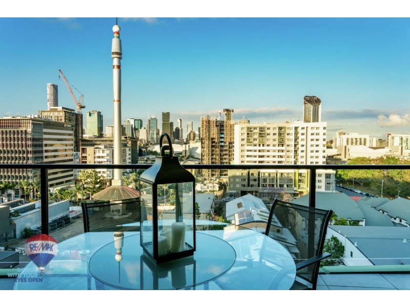 1084/9 EDMONDSTONE STREET, South Brisbane QLD 4101