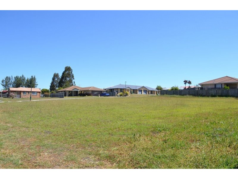 62 Jacaranda Drive, Yamanto QLD 4305