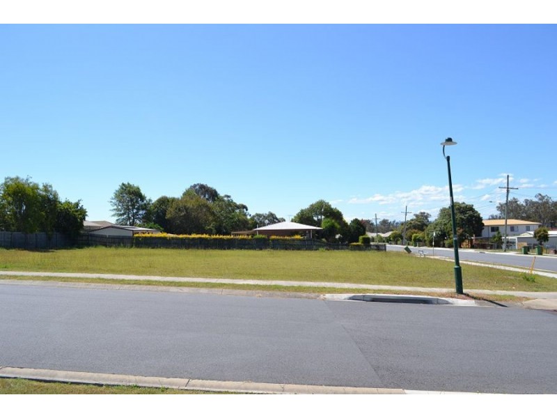 62 Jacaranda Drive, Yamanto QLD 4305