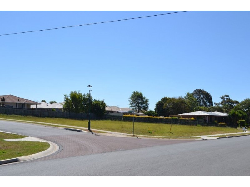 62 Jacaranda Drive, Yamanto QLD 4305