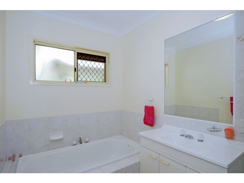 30 Balmoral Grove, Karalee QLD 4306