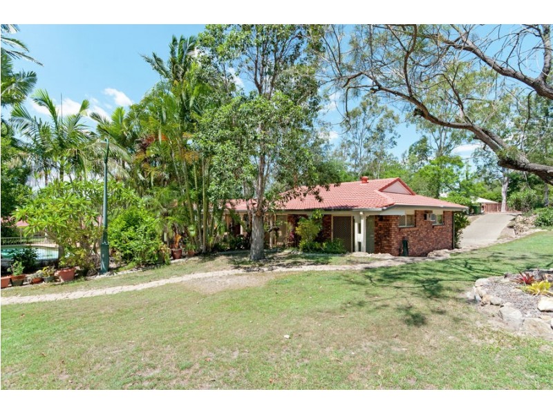30 Balmoral Grove, Karalee QLD 4306