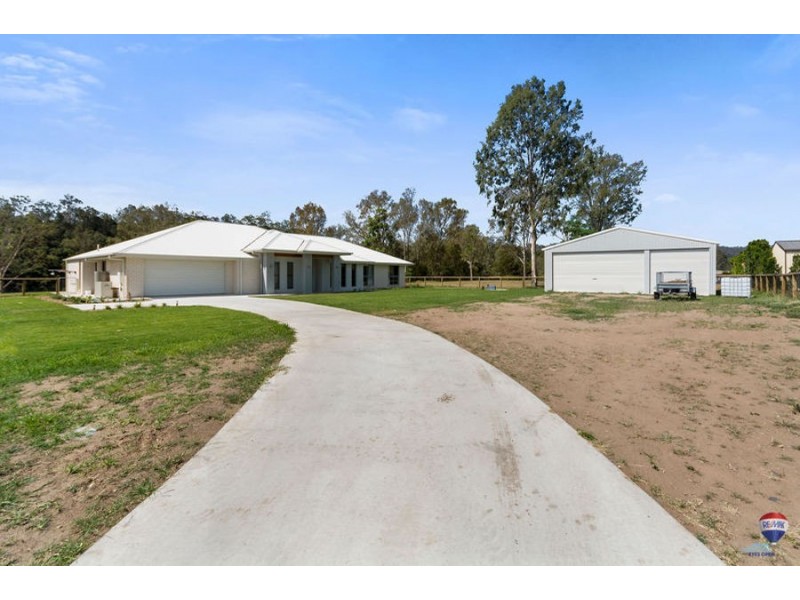 38 Baradine close, Karalee QLD 4306