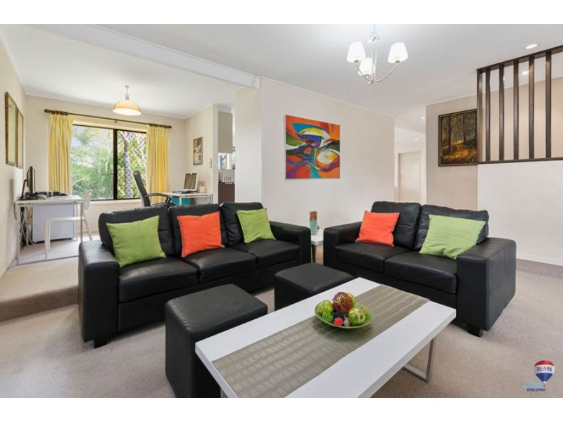 12 Galleon street, Jamboree Heights QLD 4074