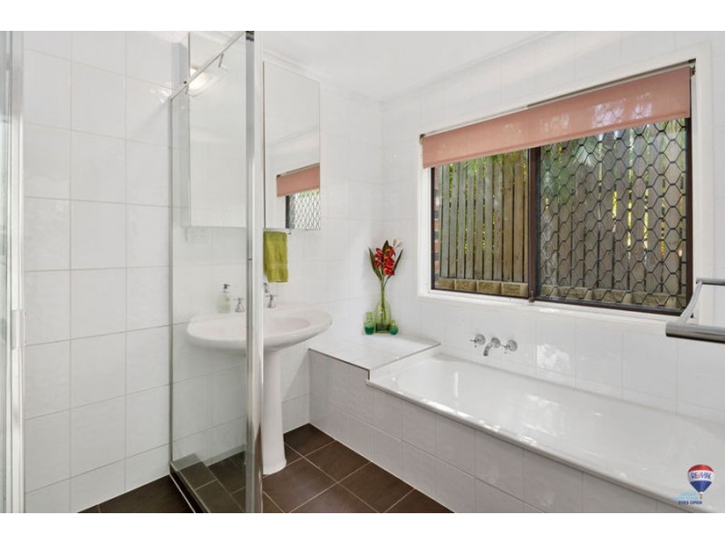 12 Galleon street, Jamboree Heights QLD 4074