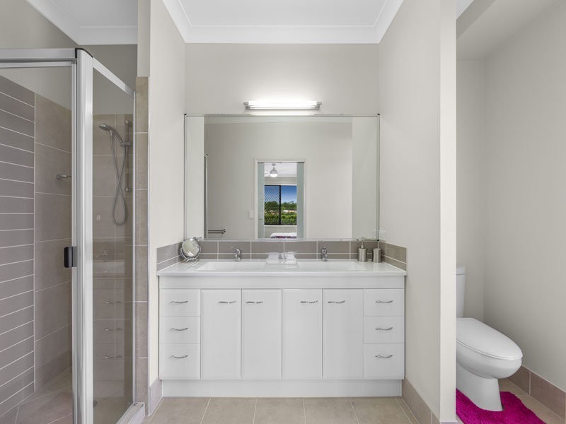 14 Valley Circuit, Kuraby QLD 4112