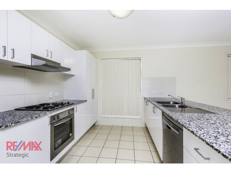 11/18-22 Maywood Street, Loganlea QLD 4131