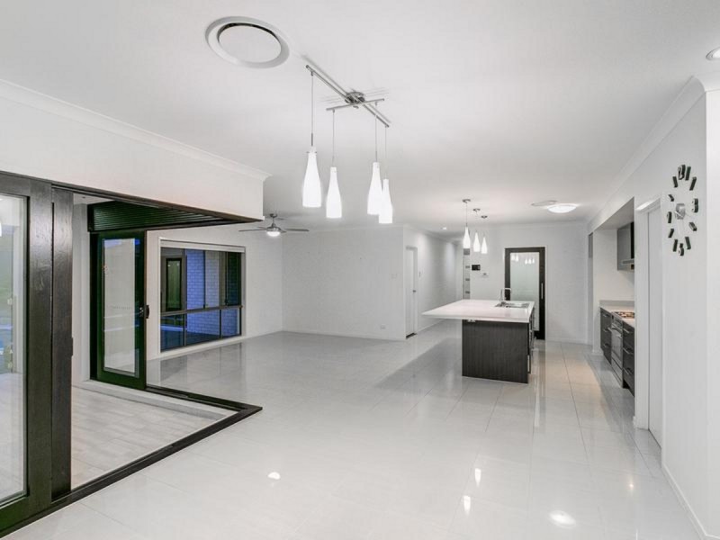 18 Tweeddale Circuit, Drewvale QLD 4116