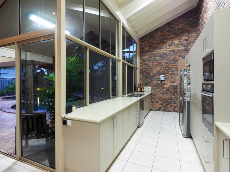 36 Ellendale Crescent, Daisy Hill QLD 4127