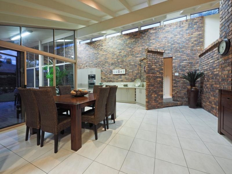 36 Ellendale Crescent, Daisy Hill QLD 4127