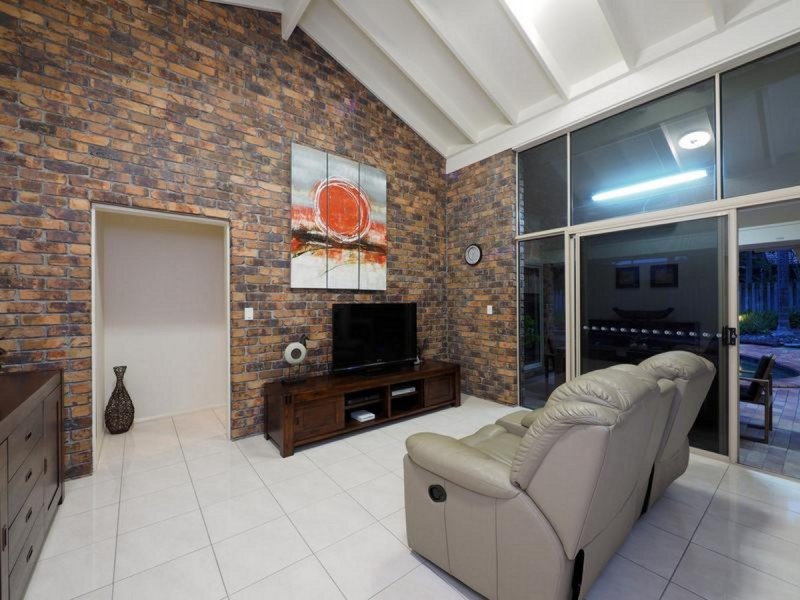 36 Ellendale Crescent, Daisy Hill QLD 4127