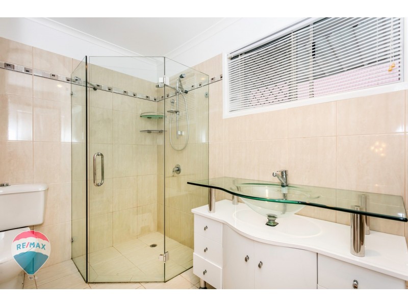 27 Ambool Street, Lota QLD 4179