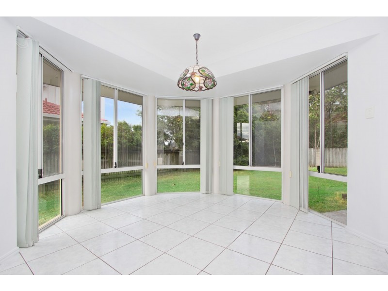 4 Poinciana Crescent, Stretton QLD 4116