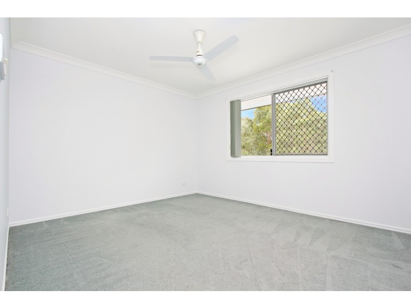 4 Poinciana Crescent, Stretton QLD 4116